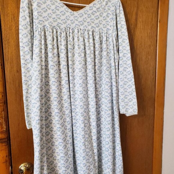 VINTAGE WOMEN'S NIGHTGOWN - FLORAL PATTERN - SIZE LARGE - Picture 4 of 5